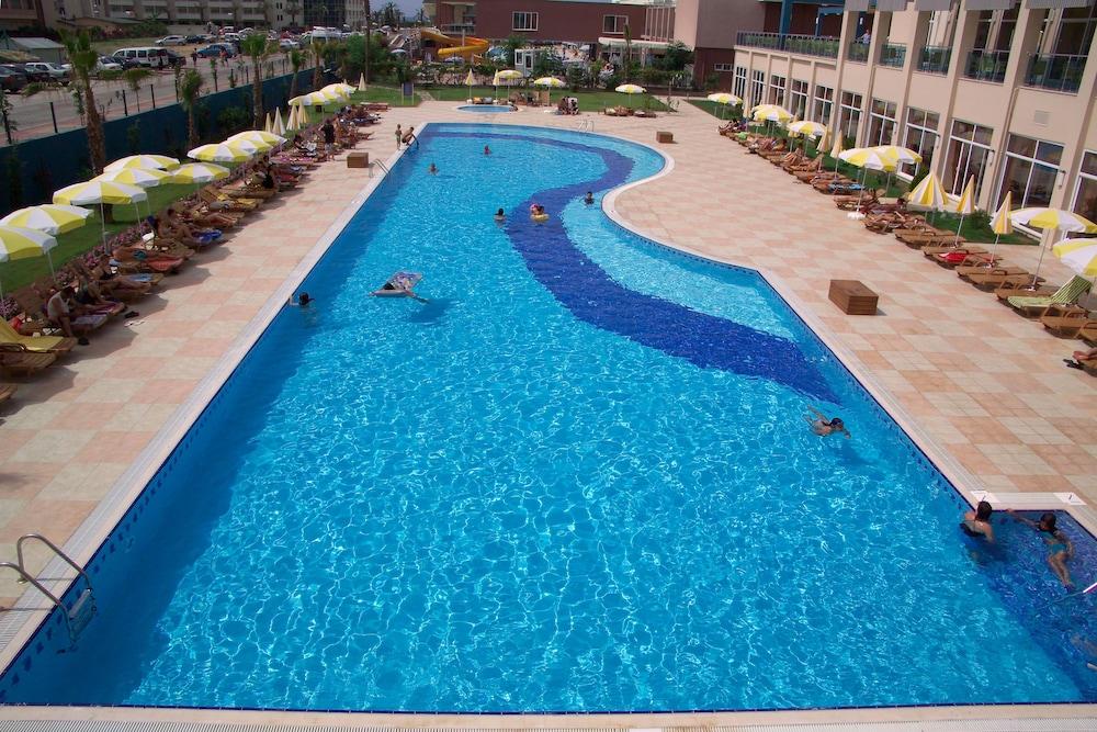 Titan Select Hotel Konaklı Εξωτερικό φωτογραφία
